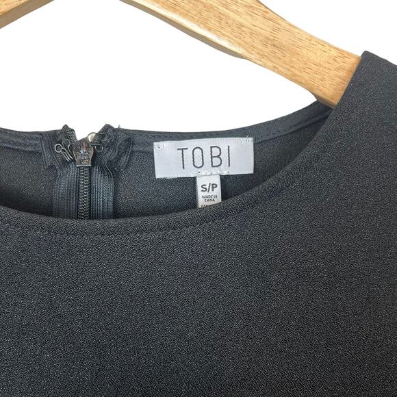 Tobi Scalloped Hem Short Sleeve Black Mini Dress Size Small - Picture 4 of 8